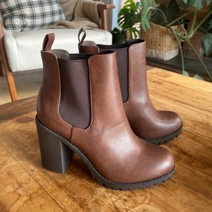 Brown high heeled Chelsea boots